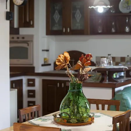 Al Cantello Apartment